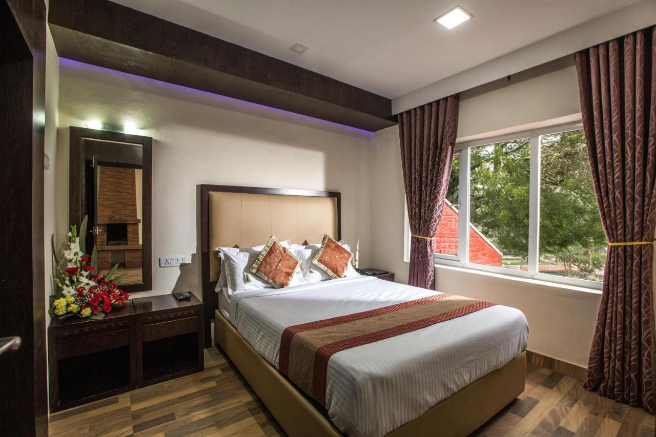 אוטי Hotel Lakeview מראה חיצוני תמונה